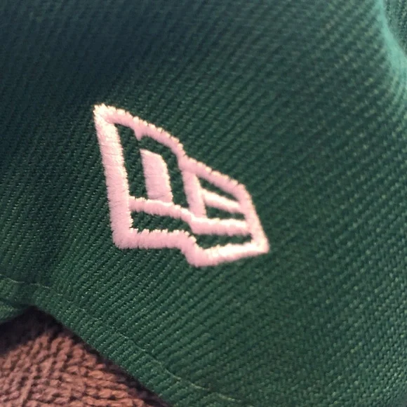 Notre Dame Fighting Irish Green New Era Baseball Cap One Size Fits Most NWD - Picture 11 of 11